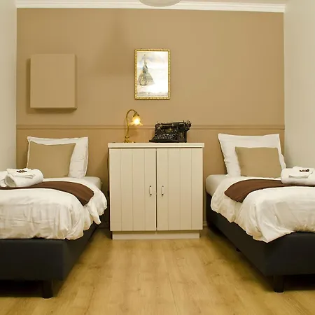 Belgium 1 - Hab 1 Apart Otel