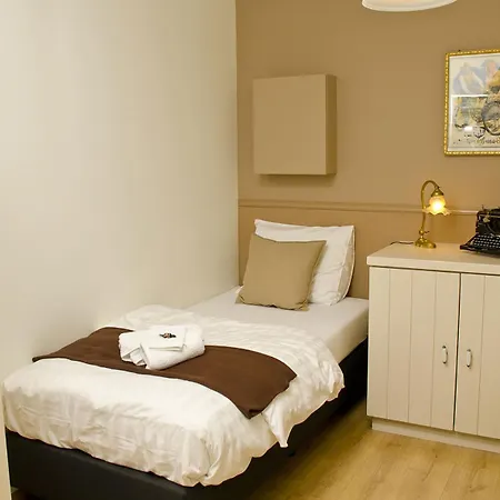Belgium 1 - Hab 1 Apart Otel